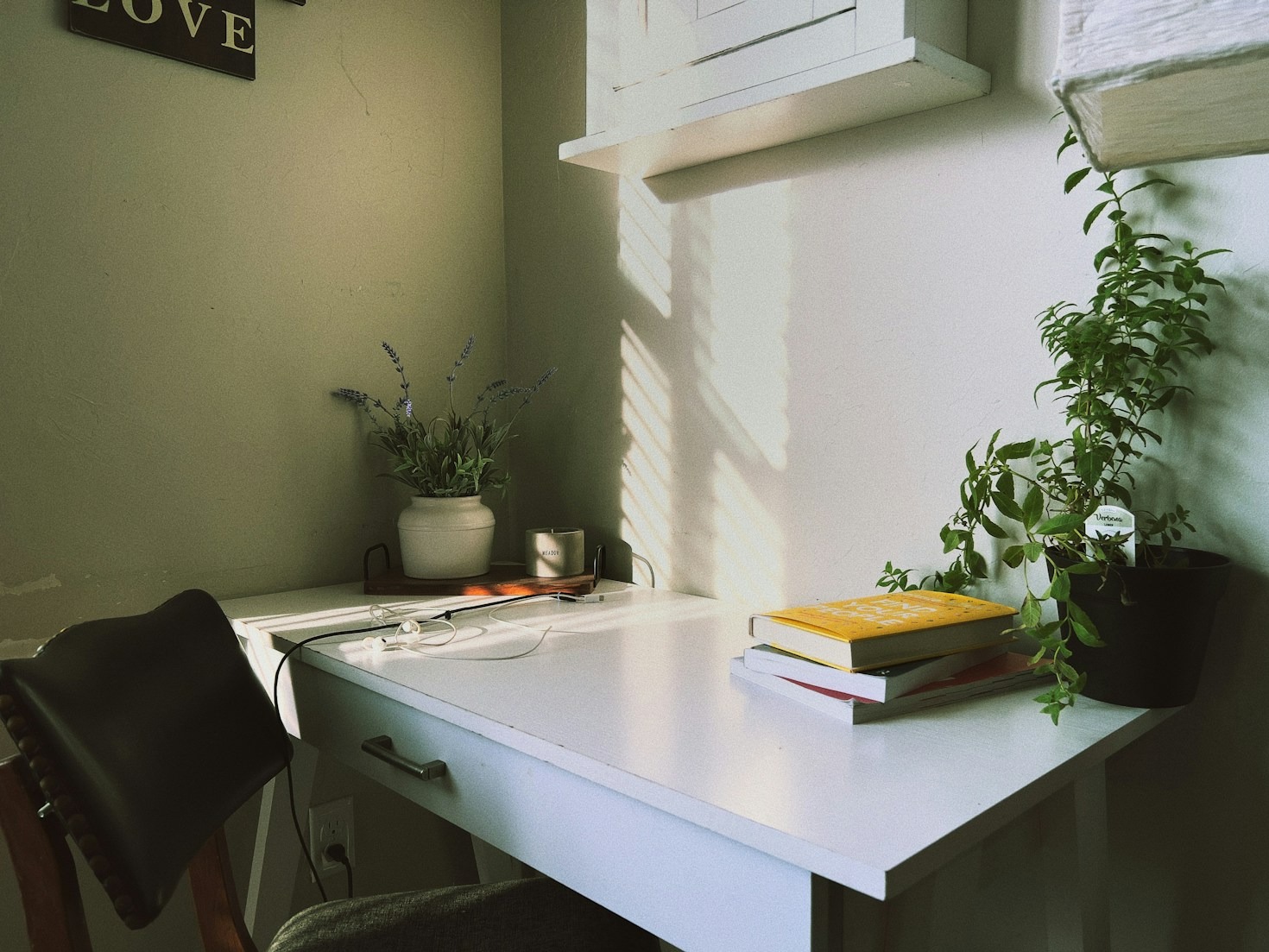 How to Build a Thriving Online Community